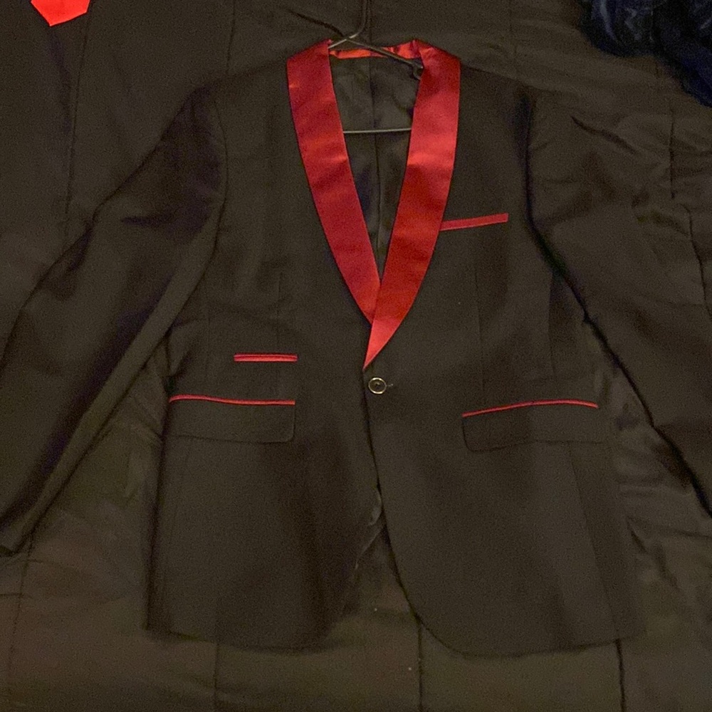 Mens Black and Red Suit Jacket With Black Vest(38R)